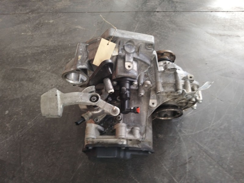 Recambio de caja cambios para volkswagen golf vi (5k1) 1.6 tdi referencia OEM IAM  5 VELOCIDADES MANUAL