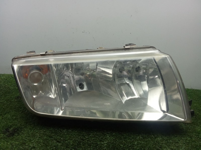 Recambio de faro derecho para skoda fabia i sedán (6y3) 1.4 referencia OEM IAM  99-04 H7-H3