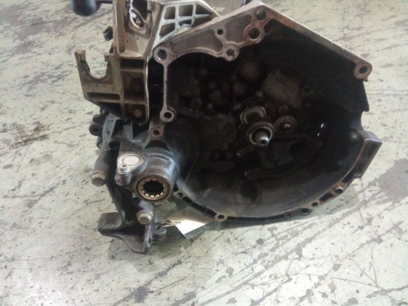 Recambio de caja cambios para peugeot 307 (3a/c) 1.6 16v referencia OEM IAM 20CN20 5.VELOCIDADES MANUAL