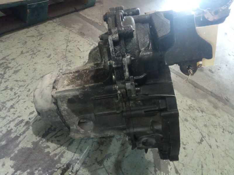 Recambio de caja cambios para peugeot 307 (3a/c) 1.6 16v referencia OEM IAM 20CN20 5.VELOCIDADES MANUAL