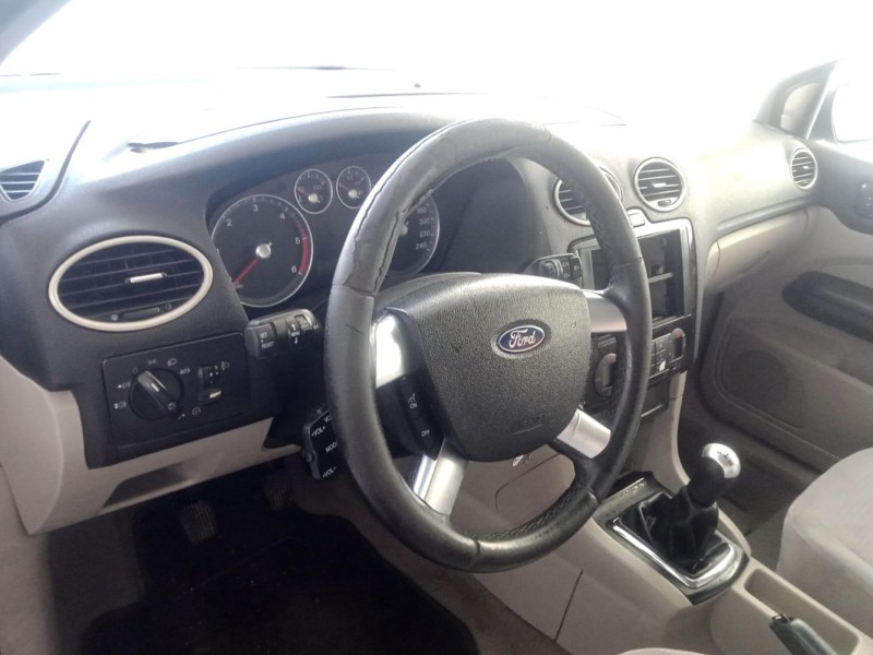 ford focus ii sedán (db_, fch, dh) del año 2006