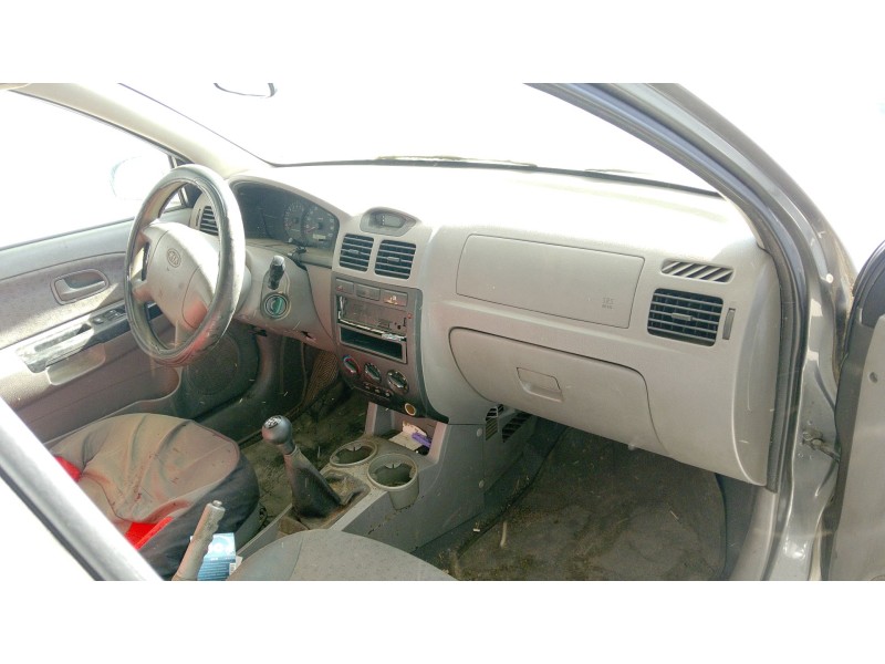 kia rio i hatchback (dc) del año 2004