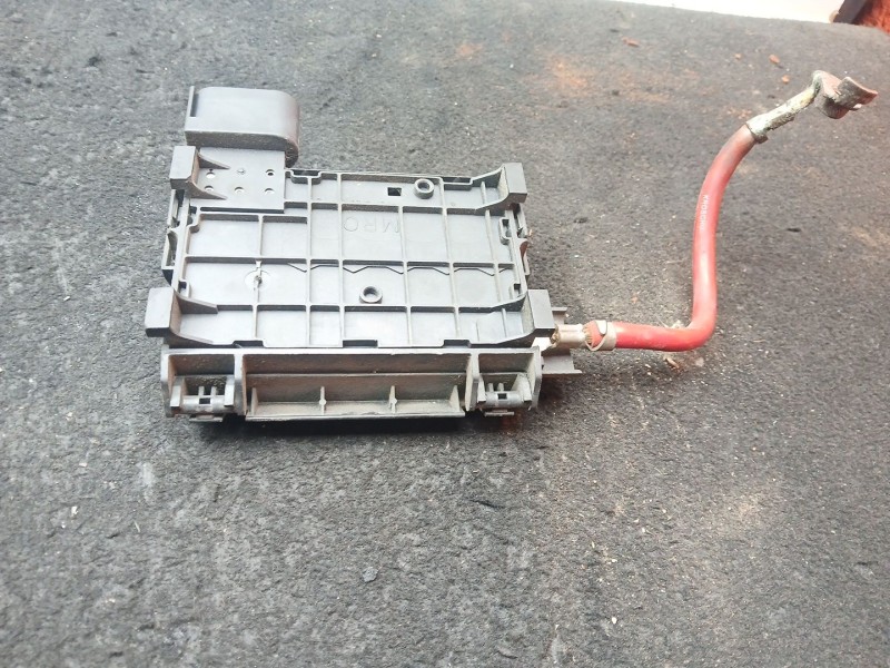 Recambio de caja reles / fusibles para seat leon (1m1) 1.6 16 v referencia OEM IAM 1J0937550AA  