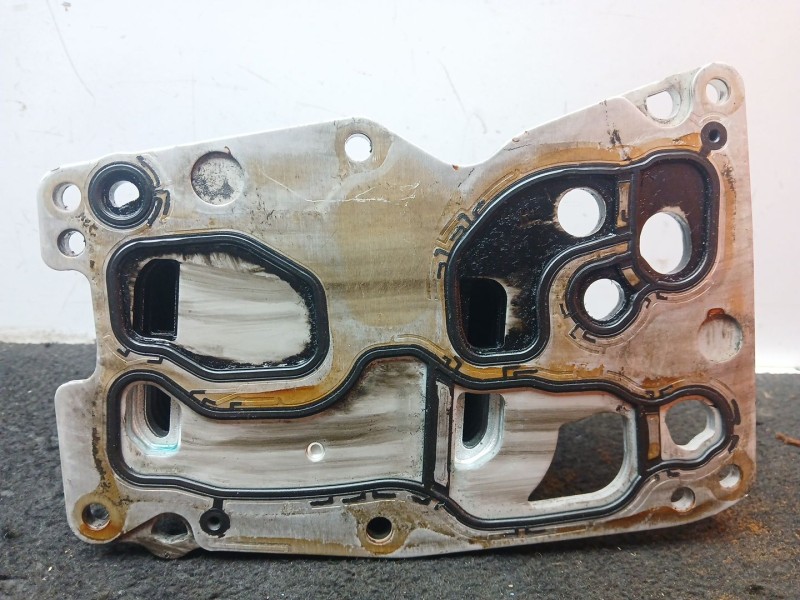 Recambio de enfriador aceite motor para mini mini countryman (r60) one d referencia OEM IAM 8507626 - 70377354  