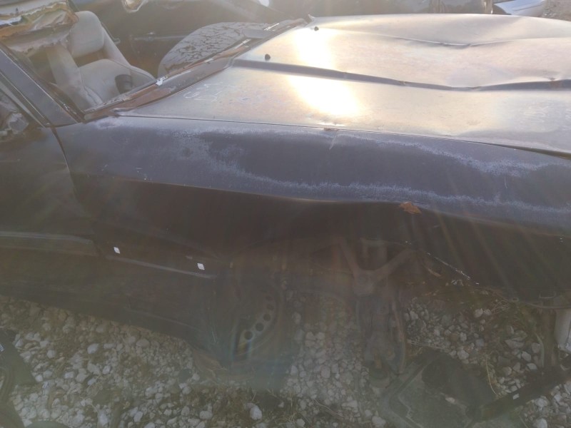 Recambio de aleta delantera derecha para toyota supra (a8) referencia OEM IAM MAL ESTADO NEGRO 
