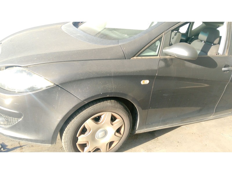 Recambio de aleta delantera izquierda para seat toledo iii (5p2) 1.9 tdi referencia OEM IAM   