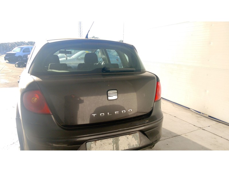 Recambio de porton trasero para seat toledo iii (5p2) 1.9 tdi referencia OEM IAM   