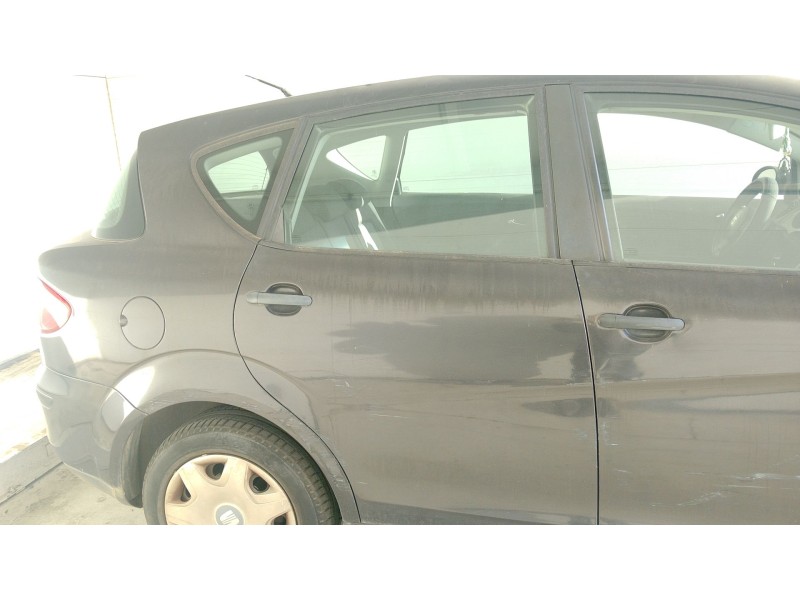 Recambio de puerta trasera derecha para seat toledo iii (5p2) 1.9 tdi referencia OEM IAM   
