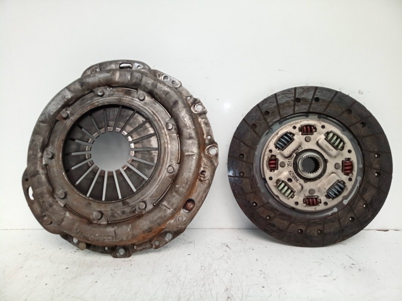 Recambio de kit embrague para nissan patrol (k/w260) 2.8 diesel referencia OEM IAM 700527-2511052123L5-693549S  