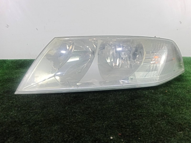 Recambio de faro izquierdo para skoda octavia ii (1z3) 1.9 tdi referencia OEM IAM  04-09 HALOGENO
