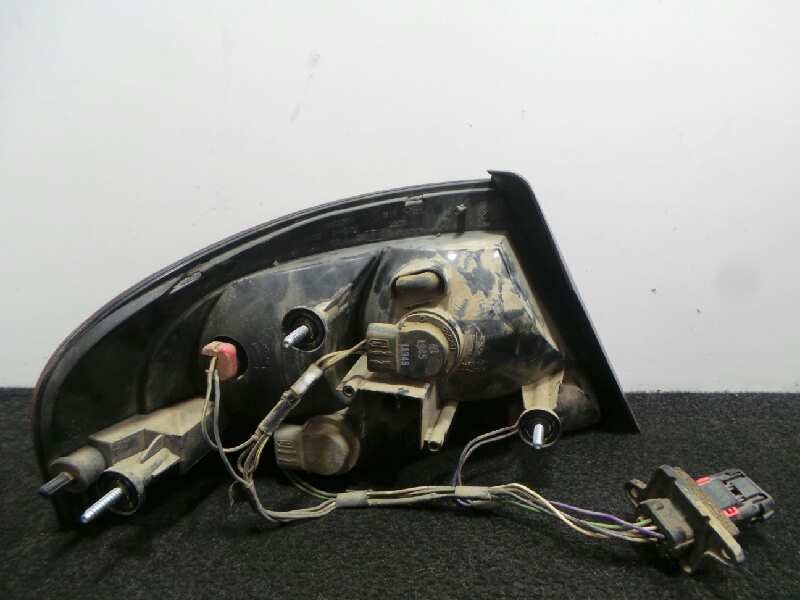 Recambio de piloto trasero derecho para chrysler sebring berlina (jr41) 2.0 16v cat referencia OEM IAM   