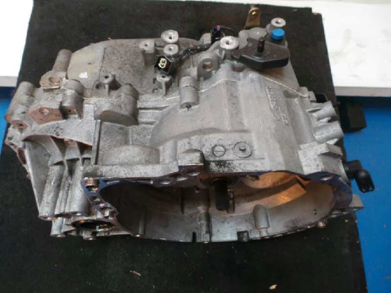 Recambio de caja cambios para volvo s40 berlina 1.9 diesel cat referencia OEM IAM P30616126126-M5612 MANUAL 5 VELOCIDADES