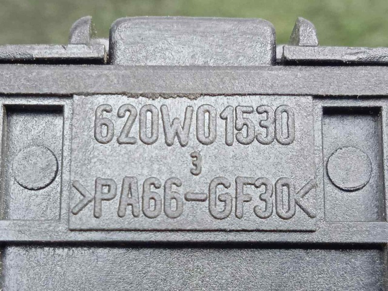 Recambio de mando elevalunas delantero derecho para mitsubishi santamo (hyundai) 2.0 cat referencia OEM IAM 93570M2500  DECO