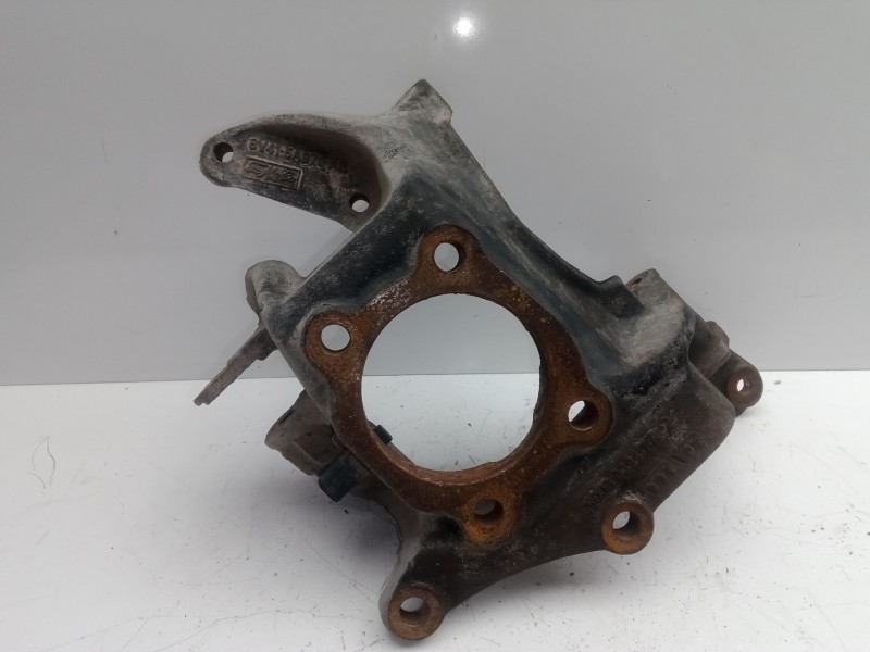 Recambio de mangueta trasera derecha para ford kuga (cbv) 2.0 tdci cat referencia OEM IAM 8V415A970AB  