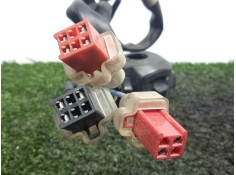 Recambio de interruptor para honda pcx 125 referencia OEM IAM  MANDOS.PUÑO.DERECHO WARNING - ARRANQUE - PARO 2