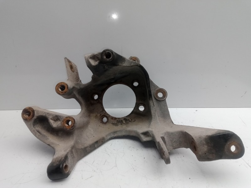 Recambio de mangueta trasera derecha para ford kuga (cbv) 2.0 tdci cat referencia OEM IAM 8V415A970AB  