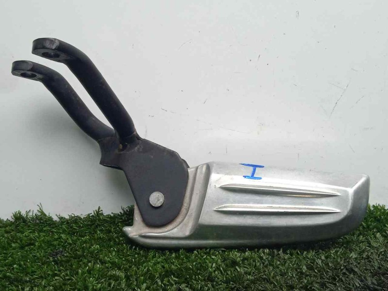 Recambio de estribo para honda pcx 125 referencia OEM IAM 50730KWN900 IZQUIERDO 