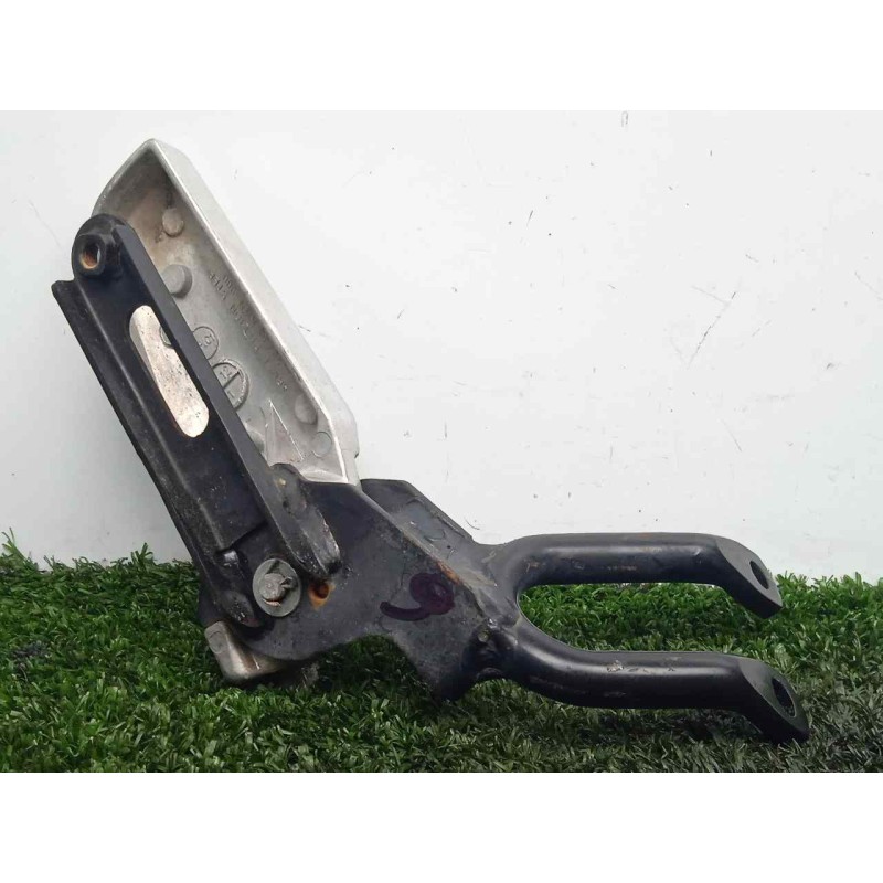 Recambio de estribo para honda pcx 125 referencia OEM IAM 50730KWN900 IZQUIERDO 