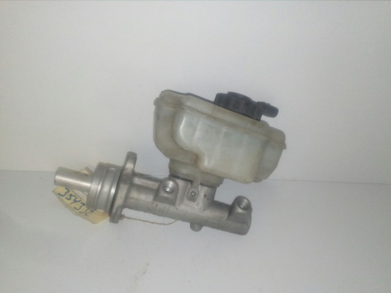 Recambio de bomba freno para volkswagen golf plus 5m1 referencia OEM IAM 0204Y21511  BOSCH