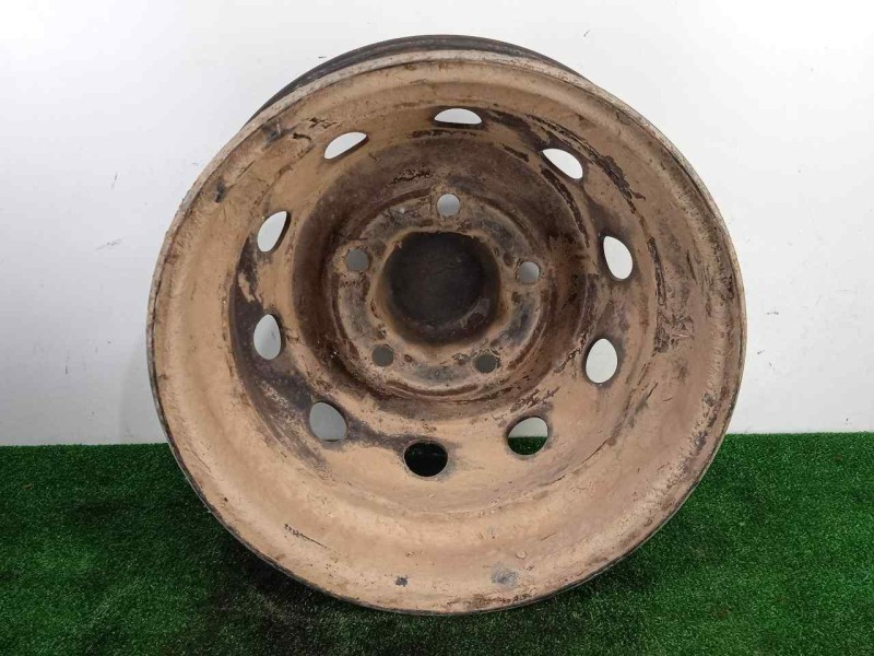 Recambio de llanta para nissan trade 2.8d referencia OEM IAM R16-5X160-5.5-ET? R16 ACERO