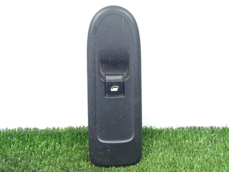 Recambio de mando elevalunas delantero derecho para peugeot 308 1.6 16v referencia OEM IAM 96565184XT  