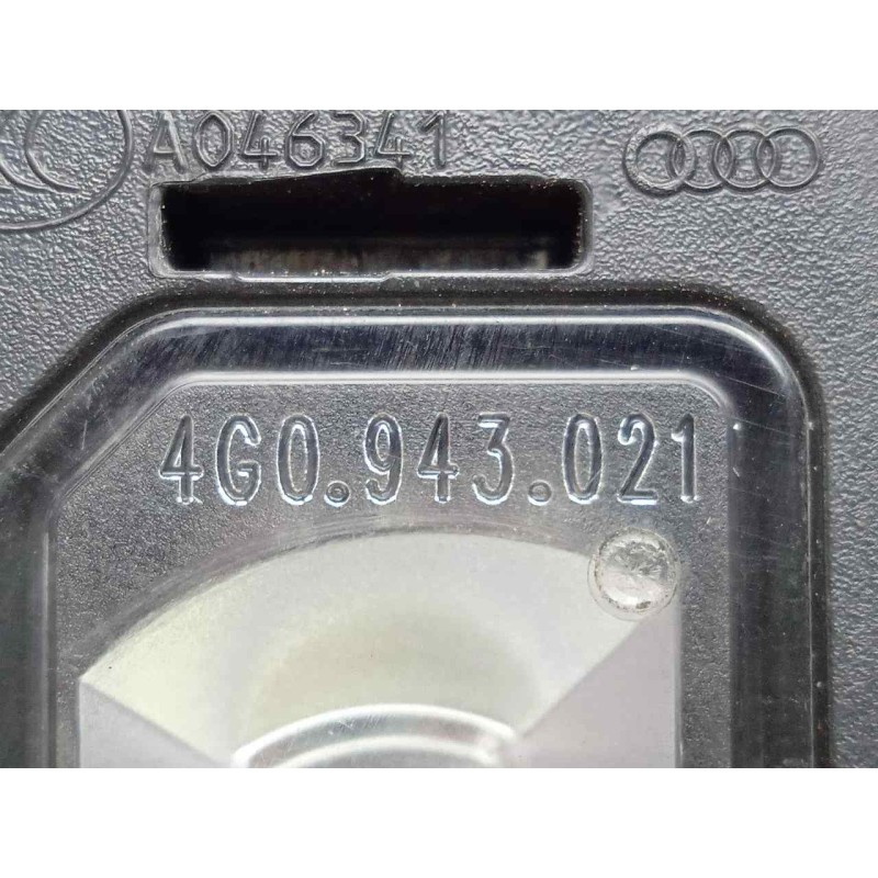 Recambio de piloto matricula para audi a3 sedán(8vs) 2.0 16v tdi referencia OEM IAM 4G0943021  