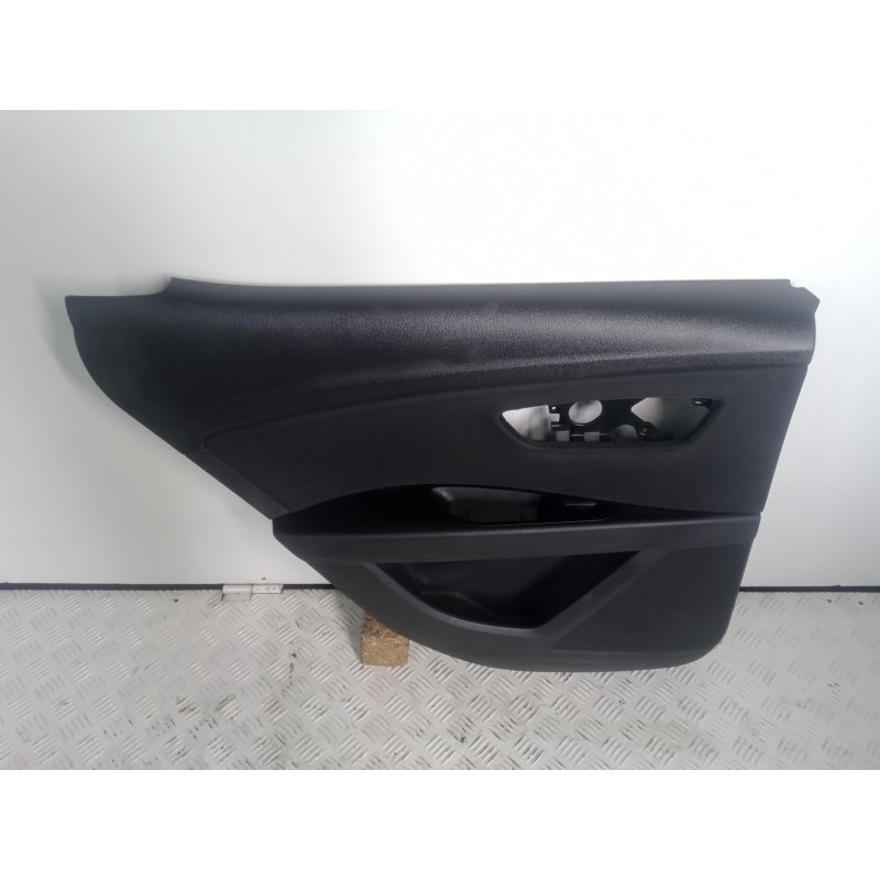 Recambio de guarnecido puerta trasera izquierda para seat leon (5f1) 1.6 tdi referencia OEM IAM 5F4867115  