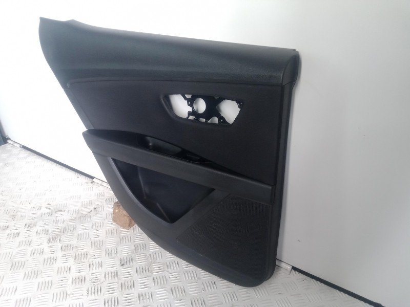 Recambio de guarnecido puerta trasera izquierda para seat leon (5f1) 1.6 tdi referencia OEM IAM 5F4867115  