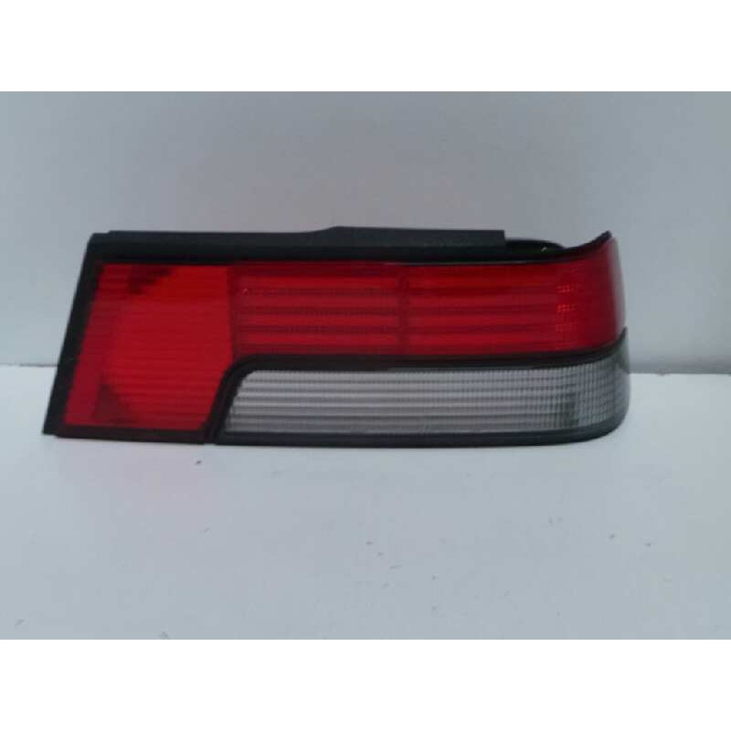 Recambio de piloto trasero derecho para peugeot 405 berlina referencia OEM IAM  1.SERIE - NUEVO BLANCO/ROJO