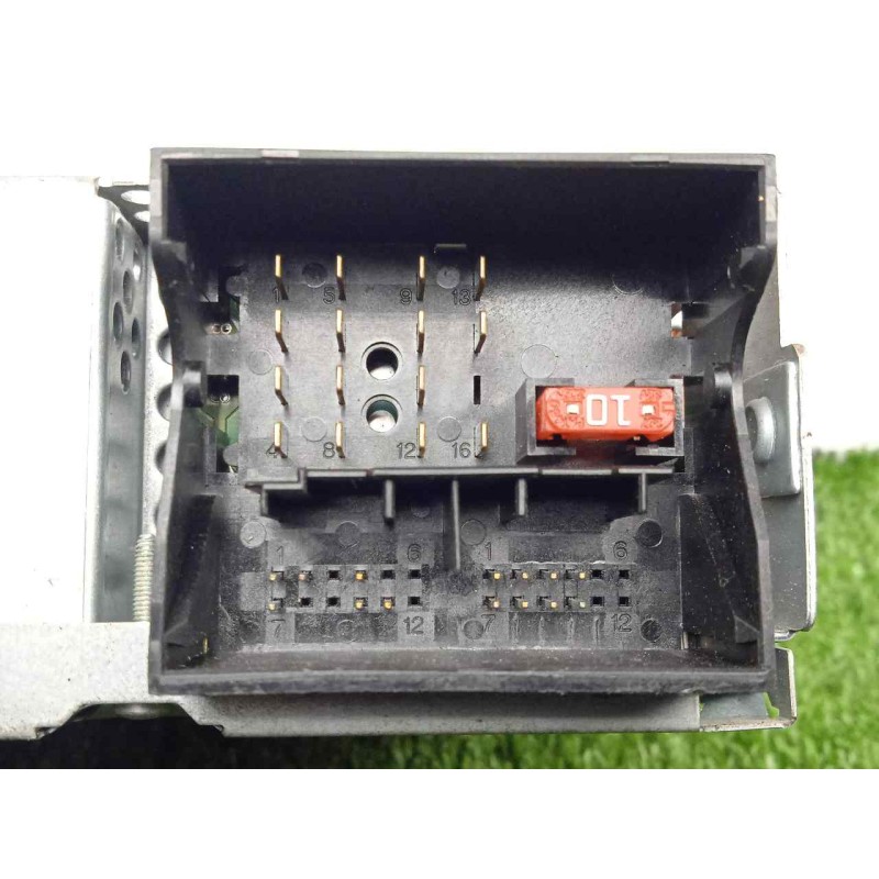 Recambio de sistema audio / radio cd para peugeot 308 1.6 16v referencia OEM IAM 96647510XH  