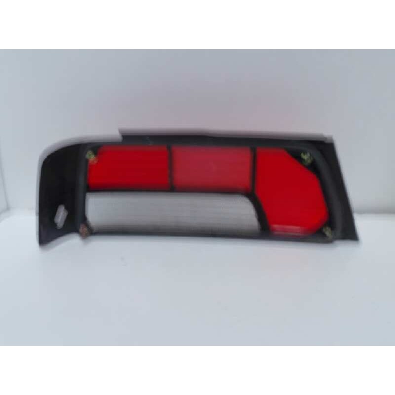 Recambio de piloto trasero derecho para peugeot 405 berlina referencia OEM IAM  1.SERIE - NUEVO BLANCO/ROJO
