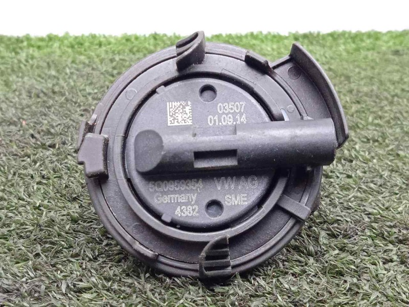 Recambio de sensor impacto airbag para audi a3 sedán(8vs) 2.0 16v tdi referencia OEM IAM 5Q0959354  