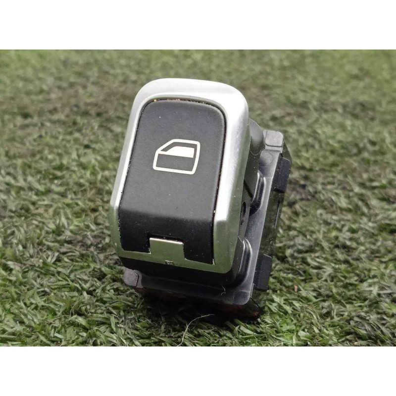 Recambio de mando elevalunas trasero izquierdo para audi a3 sedán(8vs) 2.0 16v tdi referencia OEM IAM 8V0959855A  
