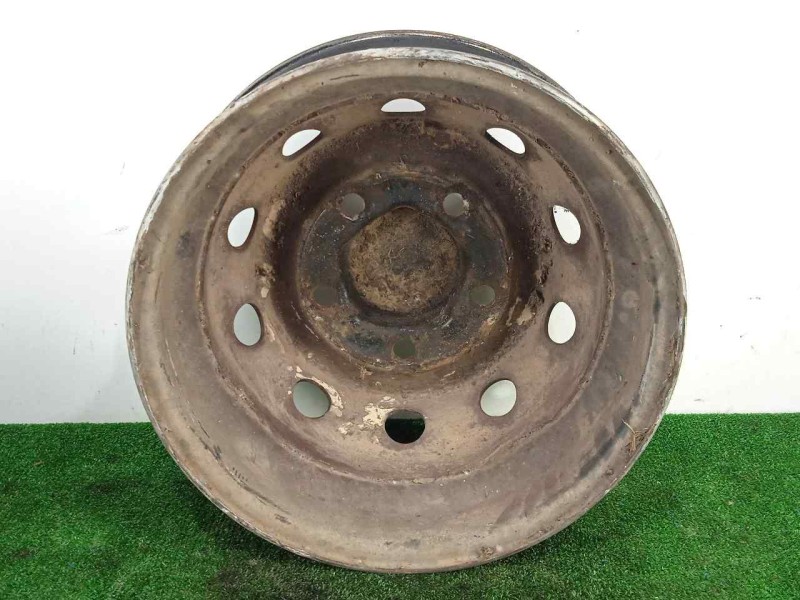 Recambio de llanta para nissan trade 2.8d referencia OEM IAM R16-5X160-5.5-ET? R16 ACERO