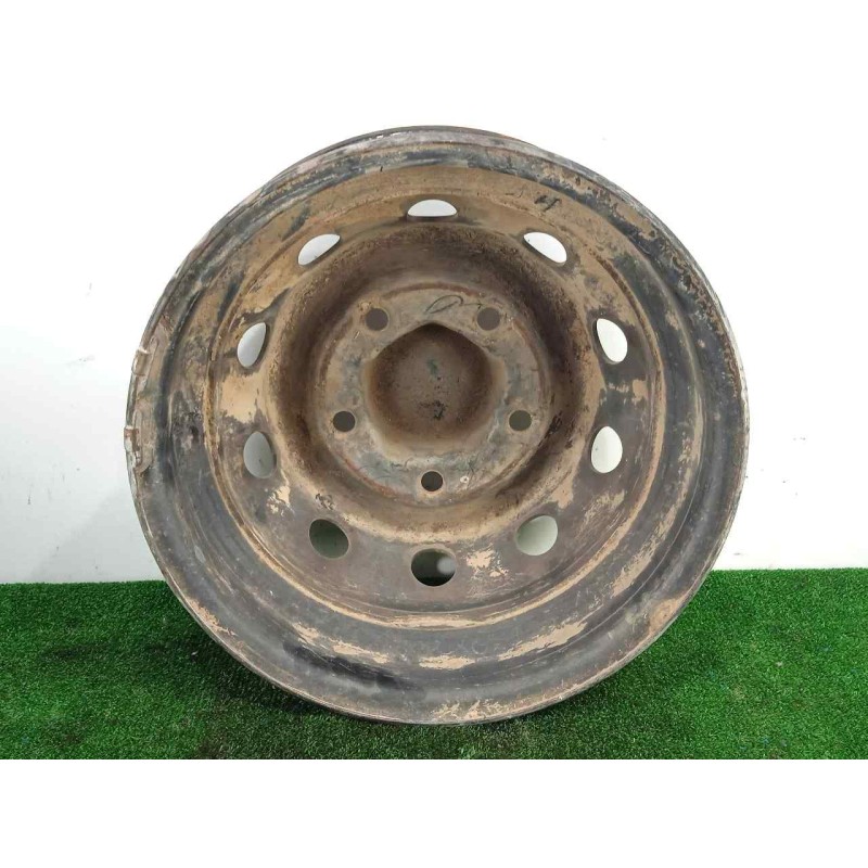 Recambio de llanta para nissan trade 2.8d referencia OEM IAM R16-5X160-5.5-ET? R16 ACERO