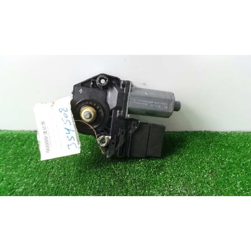 Recambio de motor elevalunas trasero izquierdo para volkswagen golf plus 5m1 referencia OEM IAM 5M0839401A-0130821431  