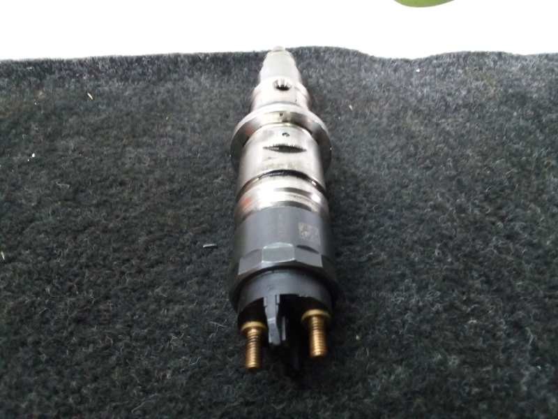 Recambio de inyector para nissan atleon tk3.95 (80.19) referencia OEM IAM 8835-002090467-0445  