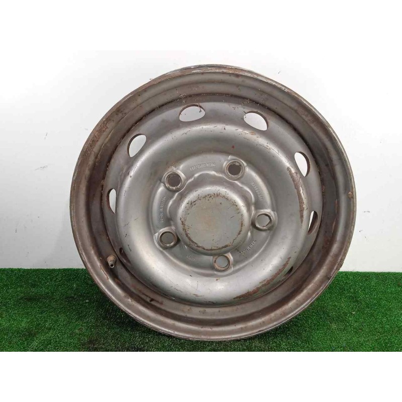 Recambio de llanta para nissan trade 2.8d referencia OEM IAM R16-5X160-5.5-ET? R16 ACERO