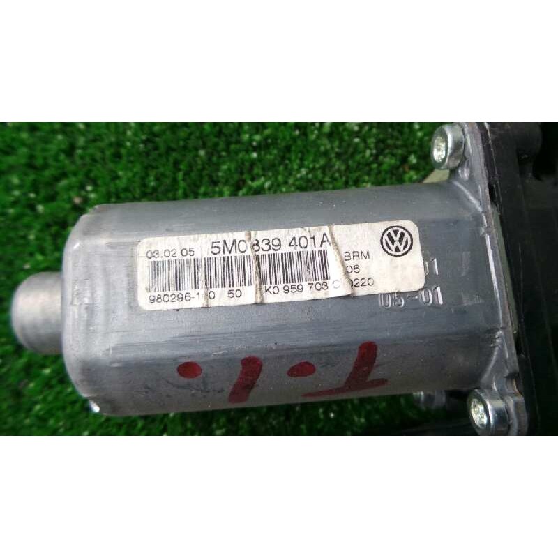 Recambio de motor elevalunas trasero izquierdo para volkswagen golf plus 5m1 referencia OEM IAM 5M0839401A-0130821431  