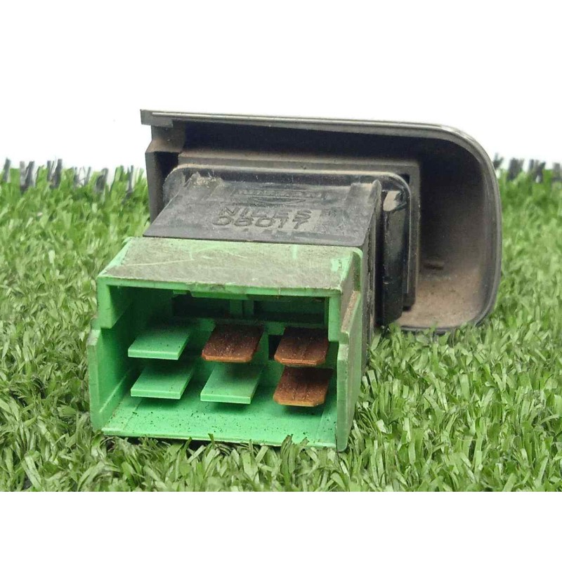 Recambio de warning para nissan cabstar - e 3.0 td 110 referencia OEM IAM  98-06 - 3.PINES 