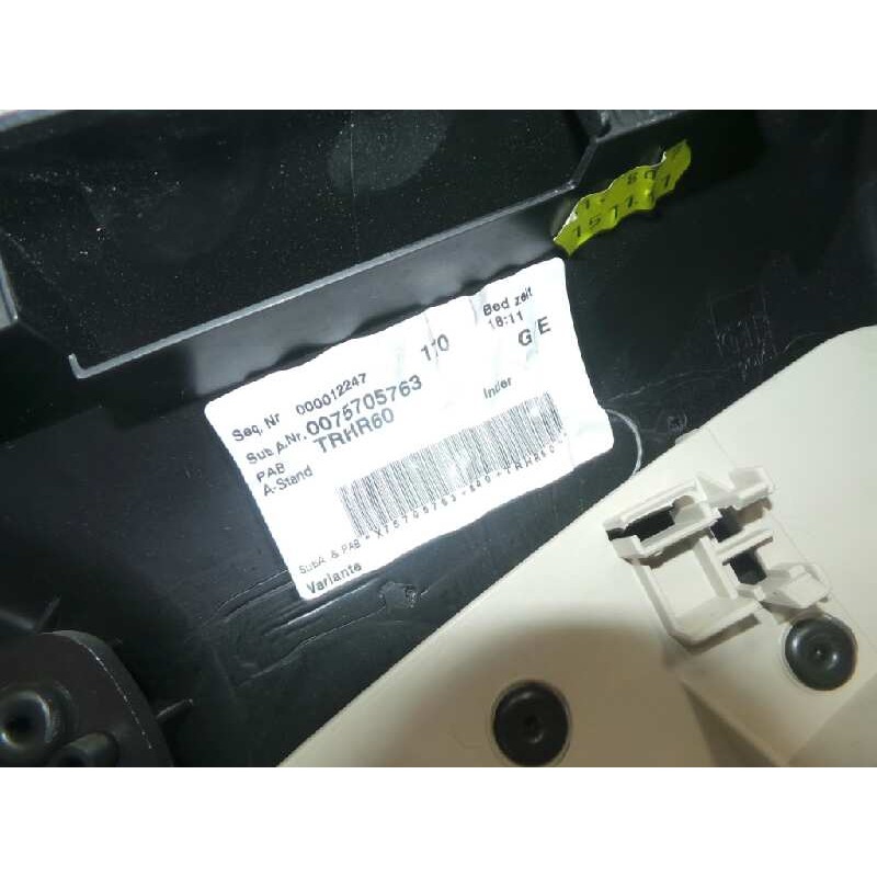 Recambio de guarnecido puerta trasera derecha para mini countryman (r60) 1.6 16v referencia OEM IAM   