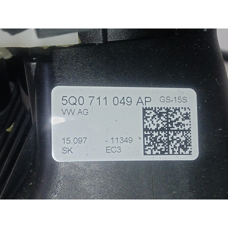 Recambio de palanca cambio para seat leon (5f1) 1.6 tdi referencia OEM IAM 5Q0711061-5Q0711049  