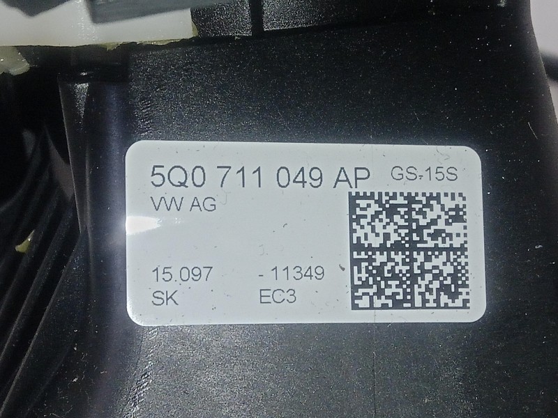 Recambio de palanca cambio para seat leon (5f1) 1.6 tdi referencia OEM IAM 5Q0711061-5Q0711049  