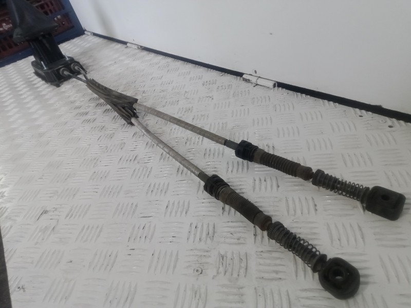 Recambio de palanca cambio para seat leon (5f1) 1.6 tdi referencia OEM IAM 5Q0711061-5Q0711049  