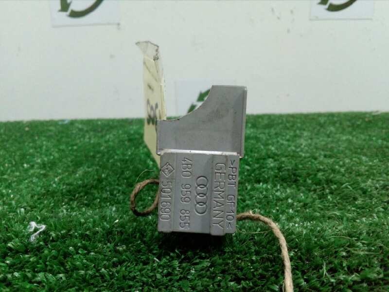 Recambio de mando elevalunas trasero izquierdo para audi a3 (8l) 1.8 20v referencia OEM IAM 4B0959855  