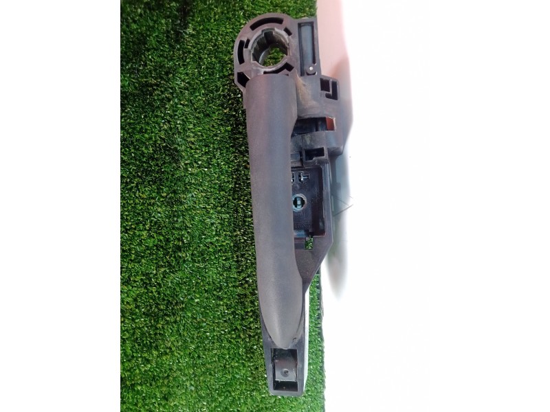 Recambio de maneta exterior delantera izquierda para renault kangoo 1.5 dci diesel cat referencia OEM IAM NOTIENEREFERENCIA 08> 