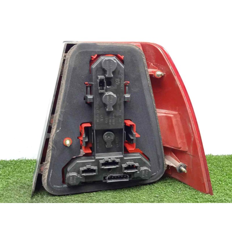 Recambio de piloto trasero izquierdo para volkswagen bora berlina (1j2) 1.6 16v referencia OEM IAM   