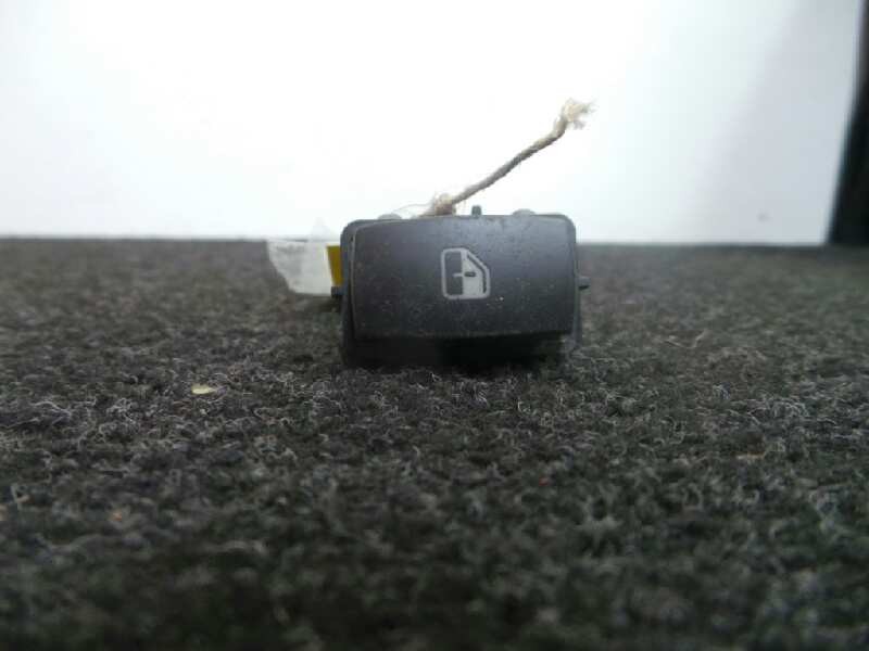 Recambio de mando elevalunas trasero derecho para fiat croma (194) 1.9 jtd 16v cat referencia OEM IAM   