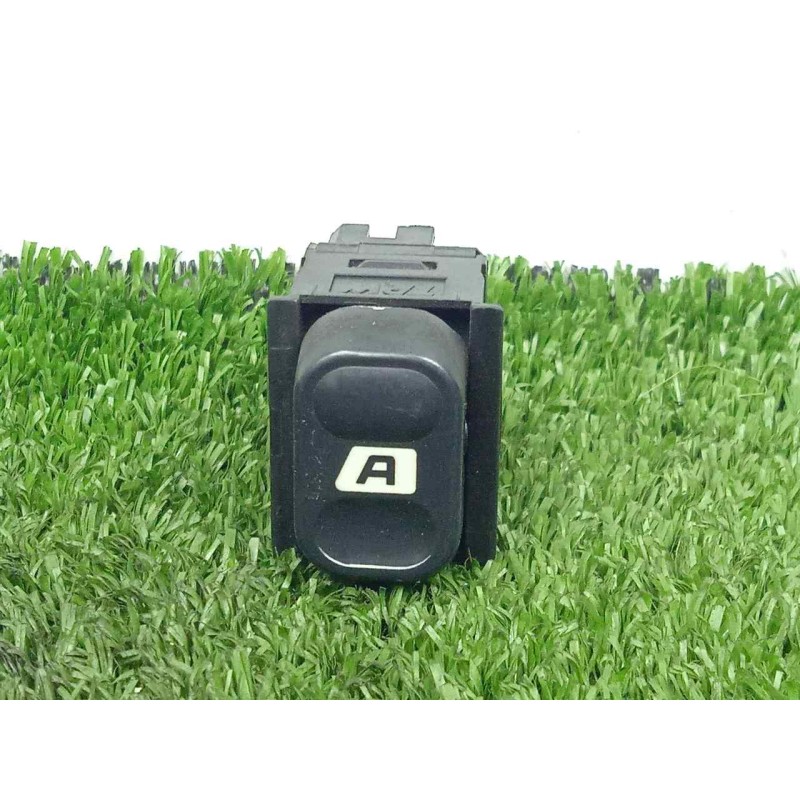 Recambio de mando elevalunas delantero izquierdo para citroën xantia berlina 1.9 turbodiesel referencia OEM IAM  5.PINES 