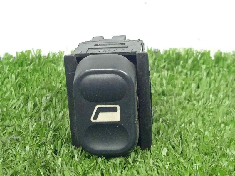 Recambio de mando elevalunas delantero derecho para citroën xantia berlina 1.9 turbodiesel referencia OEM IAM  5.PINES 